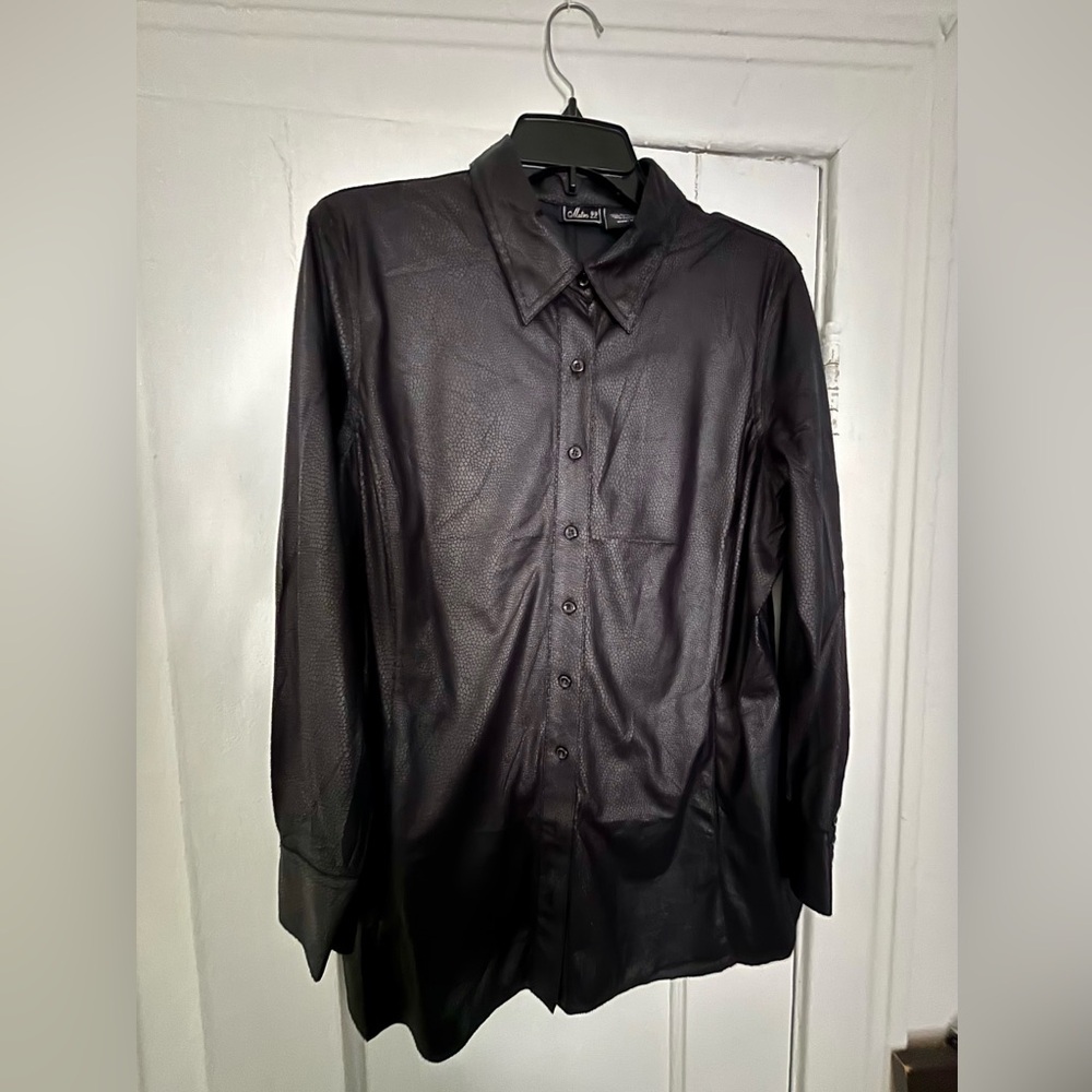 NWOT black shirt Sz 10